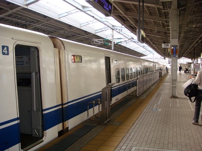 在日本，怎么辦手機卡？